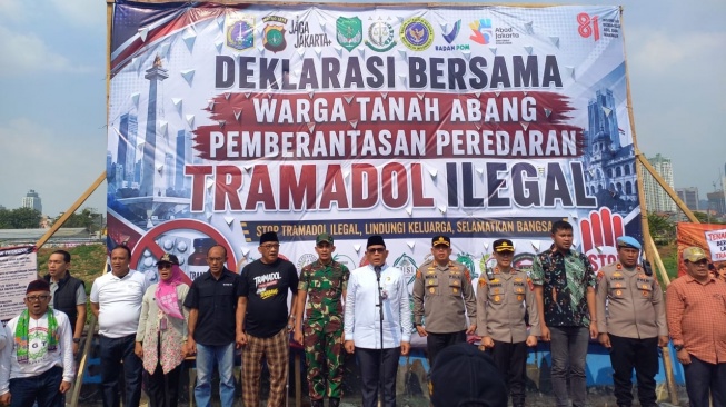 Deklarasi Warga Tanah Abang Pemberantasan Peredaran Tramadol Ilegal di Jakarta, Jumat, (7/8/2026). (Suara.com/Alif Bintang)
