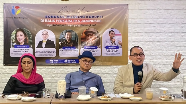 Diskusi publik membahas kasus yang menjerat mantan Jampidsus Kejagung, Febrie Adriansyah. [Isrimewa]