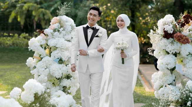 Siapa Mazaki Ahmad? Intip Profil dan Pekerjaan Suami Dea Annisa