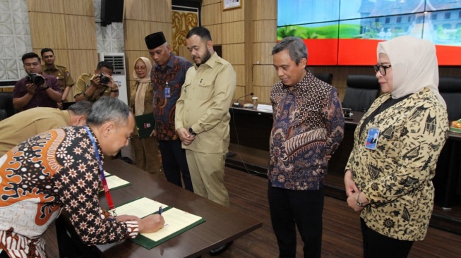 Penandatanganan Kesepakatan Bersama BTN dengan Pemerintah Kota Padang di Balai Kota Padang, Senin (10/8/2026). (Dok: BTN)