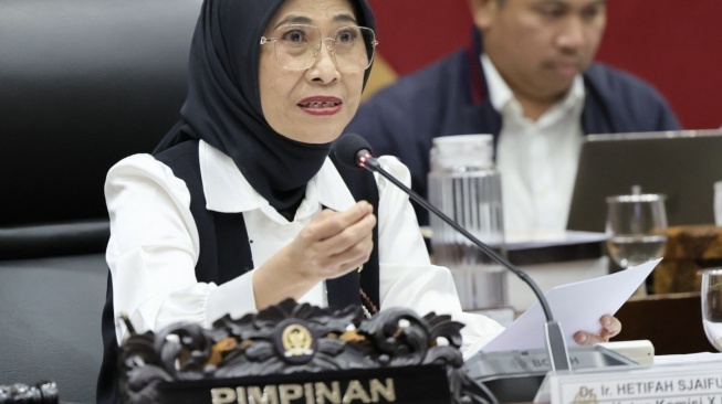 Ketua Komisi X DPR RI Minta Temuan Barang Diduga Senjata di Sekolah Diusut Transparan