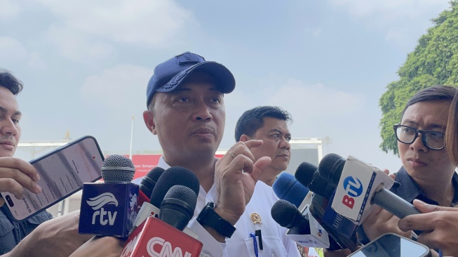 Isu Pratikno Mundur Kembali Berembus, Mensesneg: Sakit Aja Nggak
