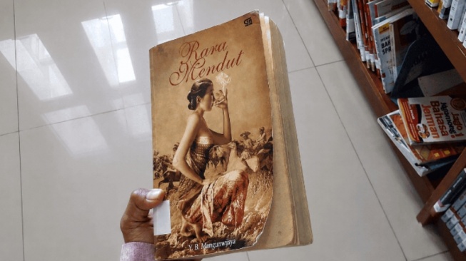 Bukan Rokok: Siasat Cerdas Rara Mendut Menjaga Harga Diri Perempuan