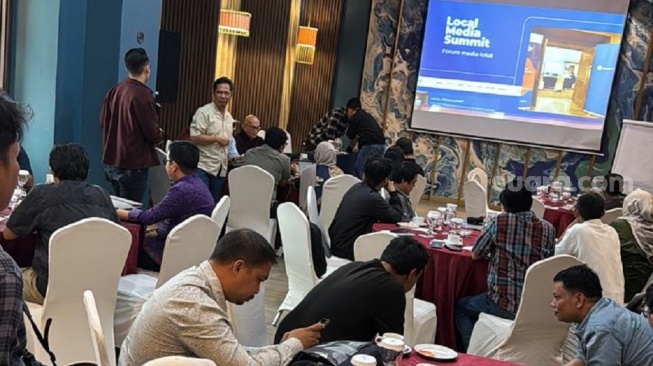 Suasana diskusi forum media lokal 'Local Media Summit' di Hotel Mercure Makassar, Rabu, 12 Agustus 2026 [SuaraSulsel.id/Muhammad Yunus]
