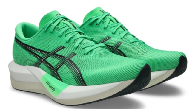 Asics Magic Speed 5. [Asics]