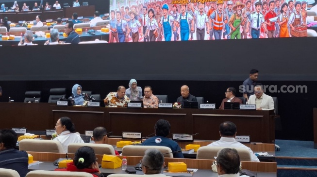 Batas Waktu dari MK Mepet, DPR Kebut RUU Ketenagakerjaan Baru