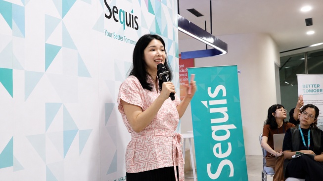 Praktisi Growth Marketing dari Katalis AI Michelle Fno memberikan pemahaman kepada peserta Sequis SHEPRENEUR Learning Series bahwa pertumbuhan usaha yang sehat membutuhkan pemahaman pelanggan, penawaran yang tepat, proses pembelian yang efektif, pengujian strategi secara disiplin, serta kemampuan membaca data dan menghubungkan biaya pemasaran dengan margin usaha. [handout]