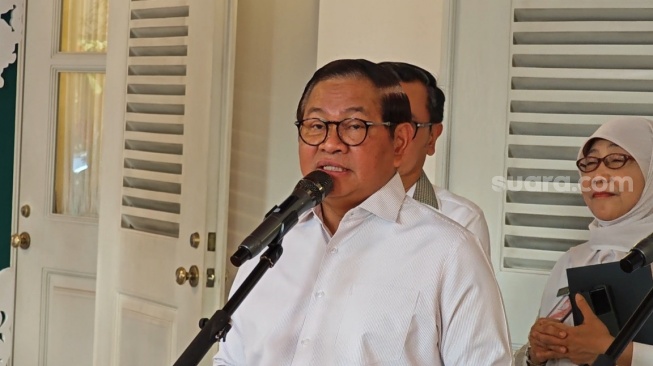 Desain Estetik tapi Bikin Gerah, Pramono Janji Benahi Halte Rasuna Said