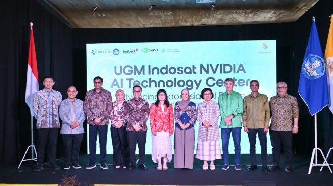 Wakil Menteri Komunikasi dan Digital (Wamen Komdigi), Nezar Patria dalam acara UGM Indosat NVIDIA AI Technology Center di Yogyakarta, Kamis (13/8/2026). [Dok. Komdigi]