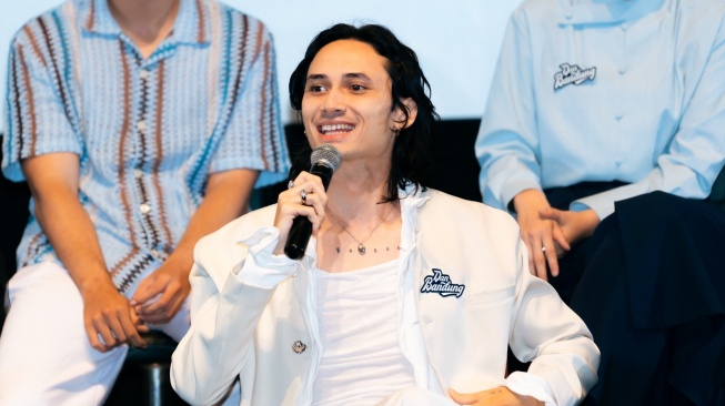 Samo Rafael, pemeran film Dan Bandung dalam konferensi pers di Epicentrum, Jakarta Selatan pada Rabu, 12 Agustus 2026 [Dok: Verona Films]
