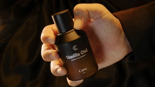 Cave Vanilla Oud Extrait de Parfum.