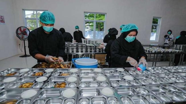 Satu Porsi Sehari Bukan Solusi: Logika MBG di Tengah Beban Makan Keluarga