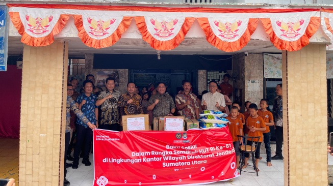Ceria Anak Panti Sambut Kedatangan Jajaran Imigrasi Sumut