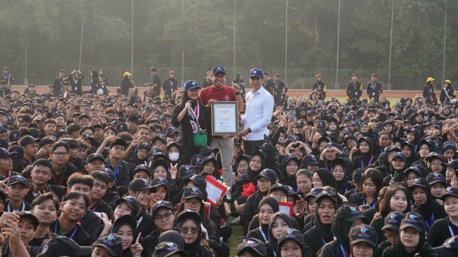 Spektakuler! Mahasiswa Baru IPB University Torehkan Rekor MURI dengan 74 Formasi