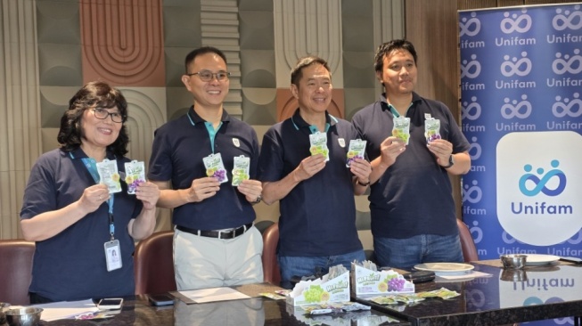 Makan Buah Jadi Lebih Praktis, UNIFAM Perkenalkan Hi Fruits dengan Kandungan Buah Lebih dari 50% (Dok. Istimewa)