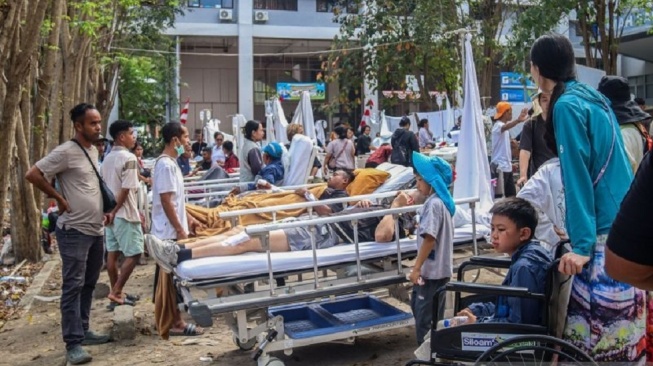 Gempa NTT Tewaskan 38 Orang, Rumah hingga Bandara dan Pelabuhan Rusak