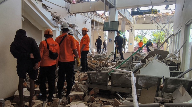 Info Terbaru Gempa NTT: 15 Warga Manggarai Tewas, 280 Bangunan Jadi Puing