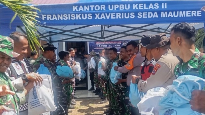 Bantuan Sembako dari Presiden Mulai Didistribusikan ke Wilayah Terdampak Gempa NTT