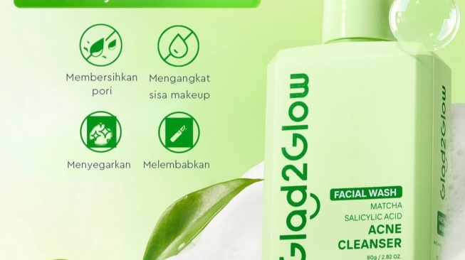 Glad2Glow Matcha Salicylic Acid Acne Cleanser (Shopee)
