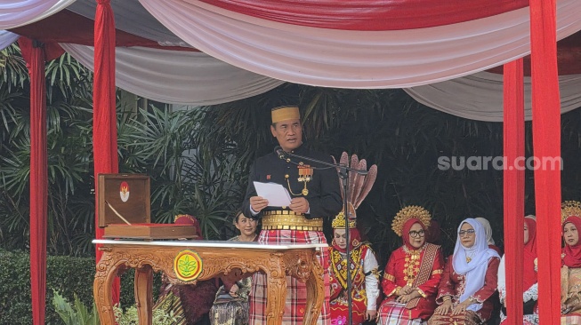 Menteri Pertanian Amran Sulaiman masih mengejar swasembada bawang putih hingga daging sapi. [Suara.com/Fakhri Fuadi Muflih].