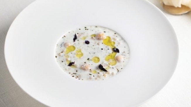Kuliner Musim Panas Turkiye Ayran Asi Cold Yogurt Soup (Dok. Istimewa)