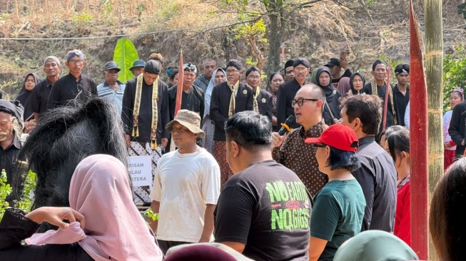 Kabinet Bayangan Bersama Petani Kendeng Gelar Upacara Rakyat Peringati Kemerdekaan
