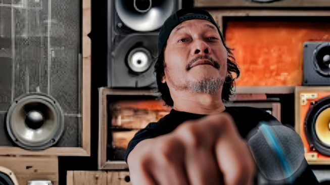 Iwa K menjadi salah satu penampil di ajang Jakarta Beat Society (JBS) 2026 yang akan digelar di M Bloc Space pada 22 dan 23 Agustus 2026. [Instagram]