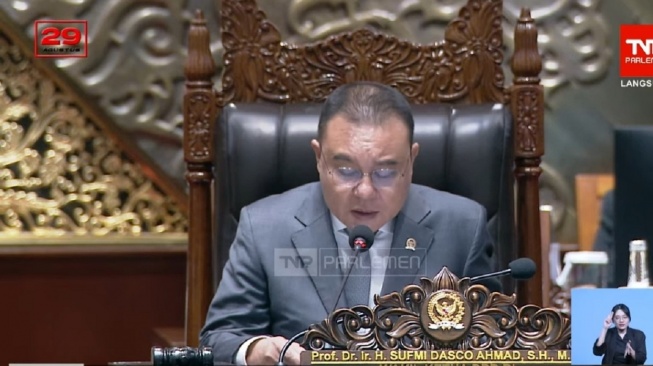 DPR Terima Supres Calon Bos Pengawas Bursa Mineral dan Komoditas Strategis OJK