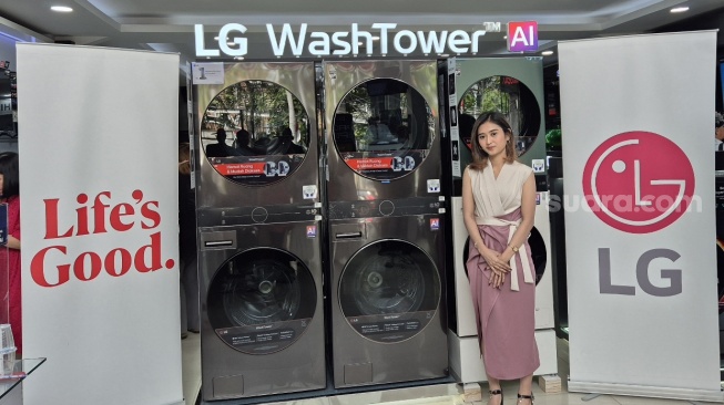 Media Store Visit - LG WashTower di Jakarta, Selasa (18/8/2026). [Suara.com/Dythia]