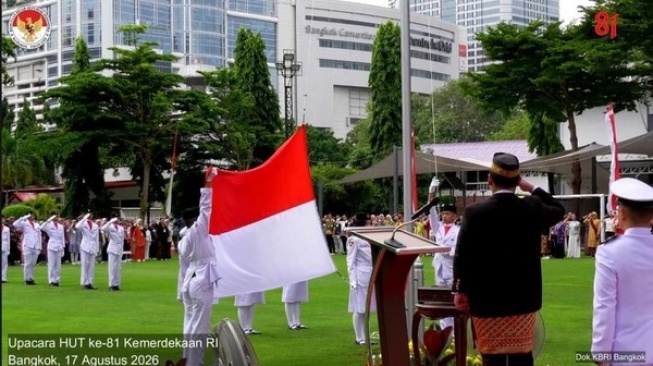 Merah Putih Berkibar di 4 Negara, WNI Ikut Doakan Korban Gempa NTT