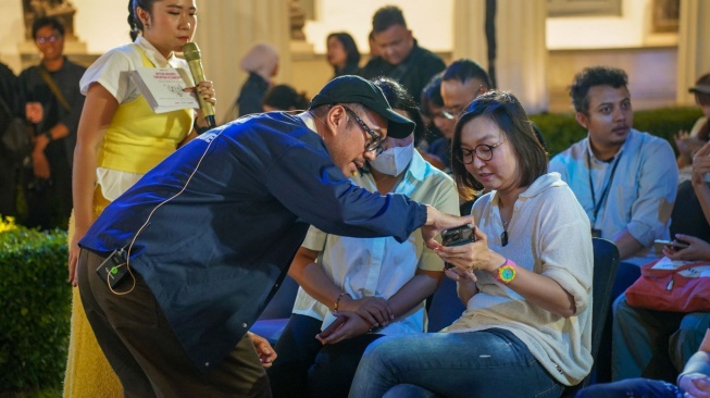 Indosat, Adobe, dan Kemenekraf memperkenalkan Create and Earn dalam Night at Museum, di Museum Nasional Jakarta, belum lama ini. [Indosat]