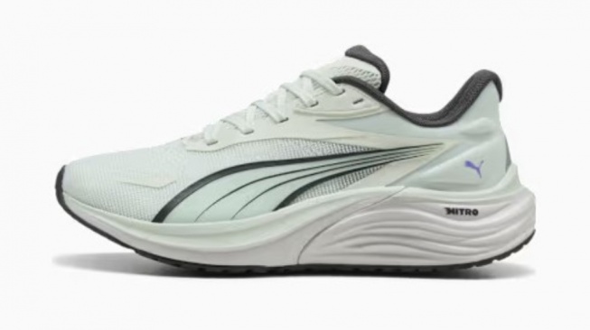 Sepatu Lari Wanita Electrify NITRO™ 4