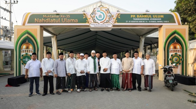 Jelang Muktamar Ke-35, KH Miftachul Ahyar Tinjau Kesiapan di Tambakberas