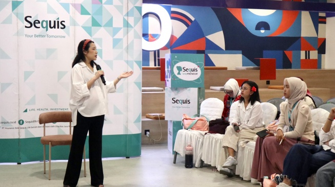 Founder & CEO Mamiru Priscilla Anais membawakan sesi Network to Net Worth: Turning Relationships Into Business Growth dalam Sequis SHEPRENEUR Learning Series. [handout]