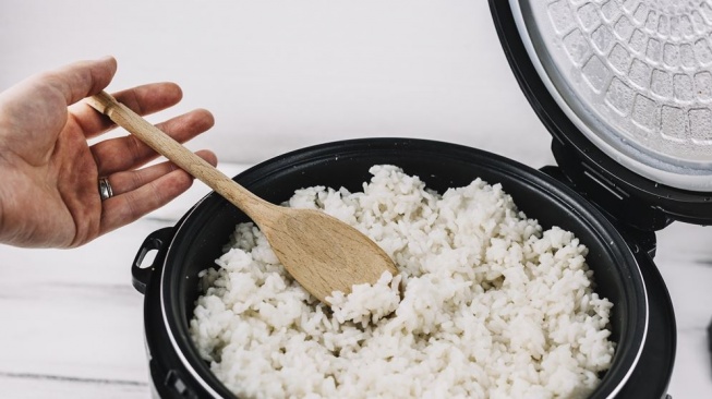 Ilustrasi rice cooker. (Magnific)