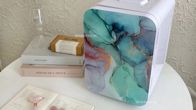 10L Skincare Fridge Marble Minifridge.