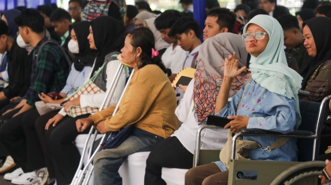 Job Fair dalam rangka memperingati Hari Jadi Ke-81 Provinsi Jawa Tengah di halaman Kantor Dinas Tenaga Kerja dan Transmigrasi (Disnakertrans) Provinsi Jawa Tengah dipenuhi para pencari kerja Kamis (20/8/2026).