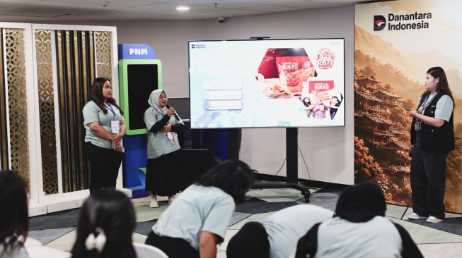 Dengan Mekaar InspirAksi, PNM membuktikan bahwa perubahan besar dapat dimulai dari langkah-langkah sederhana dengan saling bahu membahu. (Dok: PNM)