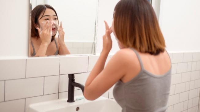 Kulit Sehat dan Terawat, Ini 5 Sabun Cuci Muka dengan Kandungan Prebiotik