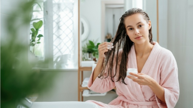 Cegah Rusak! Ini 5 Masker Rambut Smoothing agar Tetap Lembut dan Berkilau