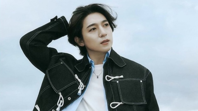 Didominasi Genre Self-Help, Intip 4 Buku Rekomendasi Sungjin DAY6!