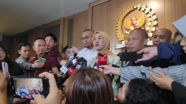 Gaji 31 Ribu Karyawan Terancam, DPR Desak Piutang PT Pos Rp158 Miliar Segera Cair