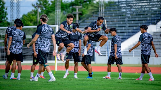 Persebaya Surabaya menuntaskan program pemusatan latihan di Thailand setelah menjalani rangkaian persiapan selama sembilan hari. [Persebaya]