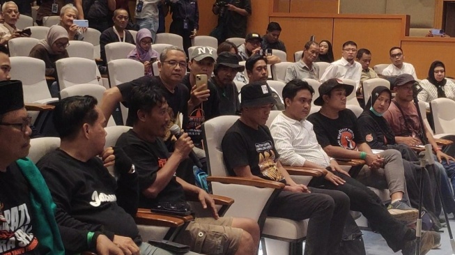 Sentil Fasilitas Mewah DPR, Aktivis Pati: Bapak Tetap Kaya Meski Ada Korupsi