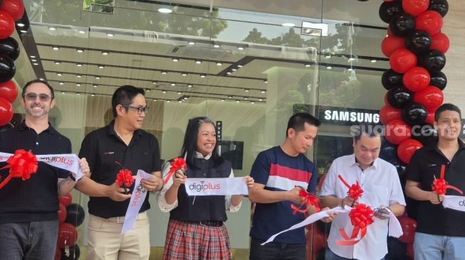 Standing Store Digiplus Pertama, Jakarta, Jumat (28/8/2026). [Suara.com/Dythia]