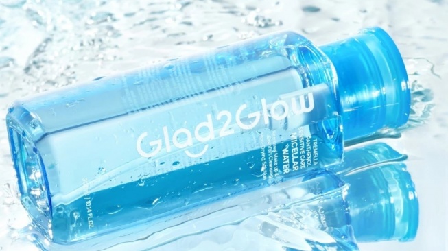 GLAD2GLOW Tremella Panthenol Sensitive Care Micellar Water (Shopee)