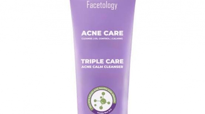 Facetology Triple Care Acne Calm Cleanser
