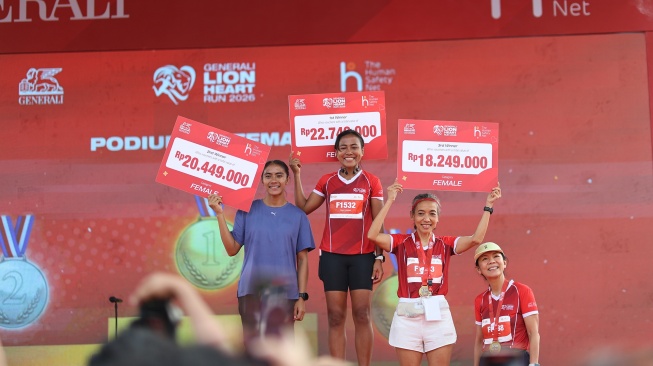 Para pemenang ajang Generali Lion Heart Run 2026 di TMII, Jakarta, Minggu (30/8/2026). [handout]