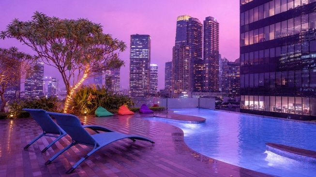 Tak Perlu Keluar Kota, Staycation di Kuningan Kini Bisa Dapat Pizza & Gelato