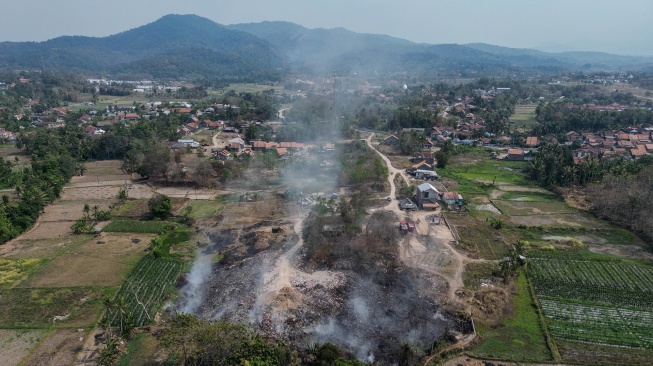 TPA Liar Serang Terbakar, Bara Api Terkubur 7 Meter